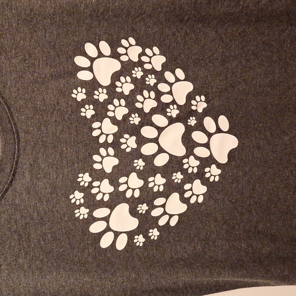 Gray T-Shirt with White Paw Print Heart - Picture 2 of 2